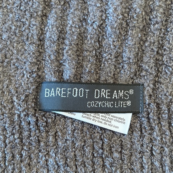 Barefoot Dreams CozyChic Lite Charcoal Knit Scarf - Picture 2 of 4
